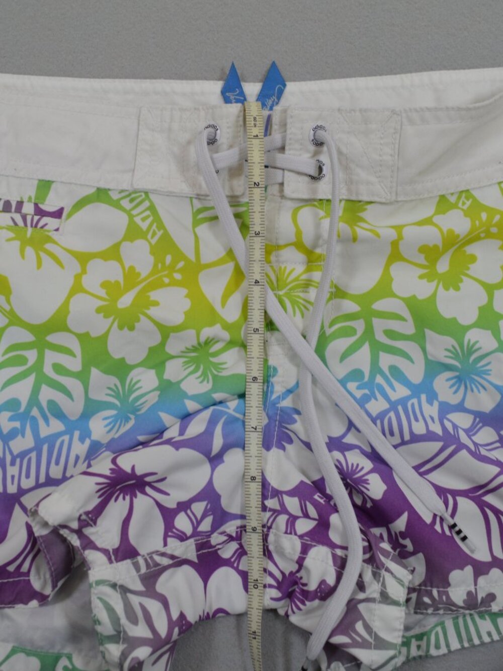 ๐ Adidas Rainbow Floral Board Shorts Swim Trunks Beach Pool S 8/9 - Picture 12 of 14